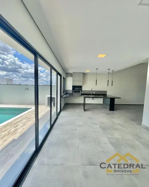 Sobrado com 3 quartos à venda, 230m2 em Jundiai - SP - imagem 3 Foto 3 de Sobrado com 3 quartos à venda, 230m2 em Jundiai - SP