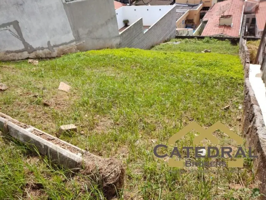 Foto 3 de Terreno / Lote à venda, 240m2 em Jardim Pacaembu, Jundiai - SP