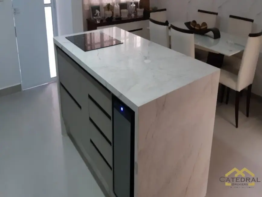 Foto 2 de Casa com 3 quartos à venda, 250m2 em Jardim Florestal, Jundiai - SP