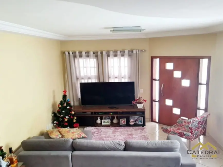 Casa com 3 quartos à venda, 158m2 em Parque Residencial Eloy Chaves, Jundiai - SP - imagem 9 Foto 9 de Casa com 3 quartos à venda, 158m2 em Parque Residencial Eloy Chaves, Jundiai - SP