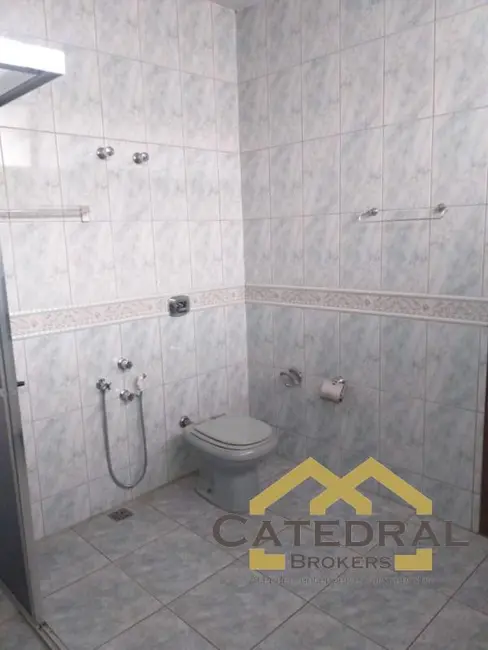 Foto 8 de Sobrado com 3 quartos à venda, 279m2 em Vila Vianelo, Jundiai - SP