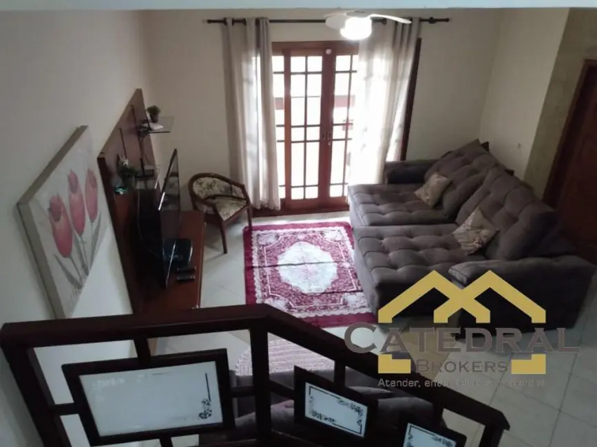 Foto 3 de Sobrado com 3 quartos à venda, 230m2 em Ivoturucaia, Jundiai - SP