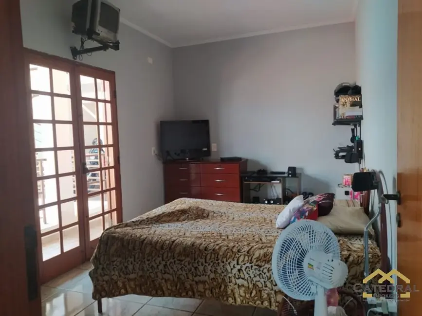 Casa com 3 quartos à venda, 288m2 em Jardim Pacaembu, Jundiai - SP - imagem 8 Foto 8 de Casa com 3 quartos à venda, 288m2 em Jardim Pacaembu, Jundiai - SP