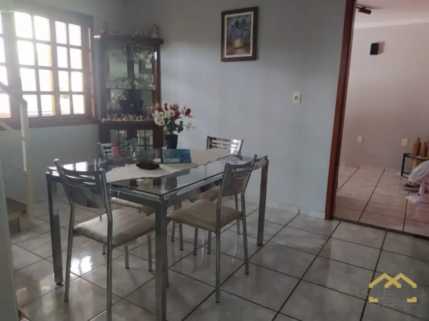Casa com 3 quartos à venda, 288m2 em Jardim Pacaembu, Jundiai - SP - imagem 5 Foto 5 de Casa com 3 quartos à venda, 288m2 em Jardim Pacaembu, Jundiai - SP