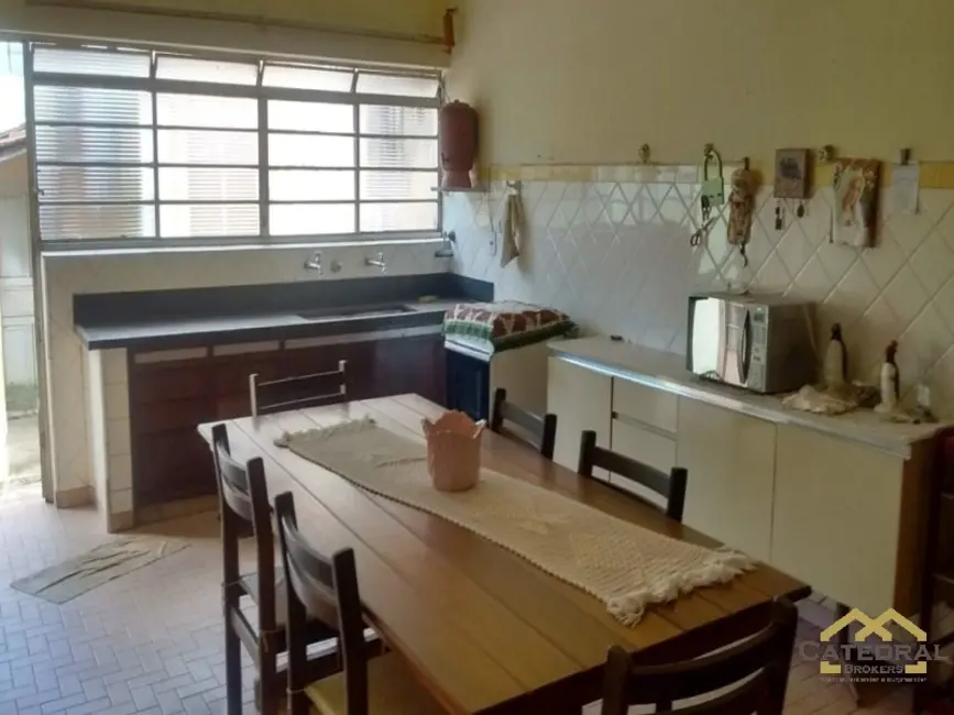 Foto 2 de Casa com 5 quartos à venda, 310m2 em Anhangabaú, Jundiai - SP