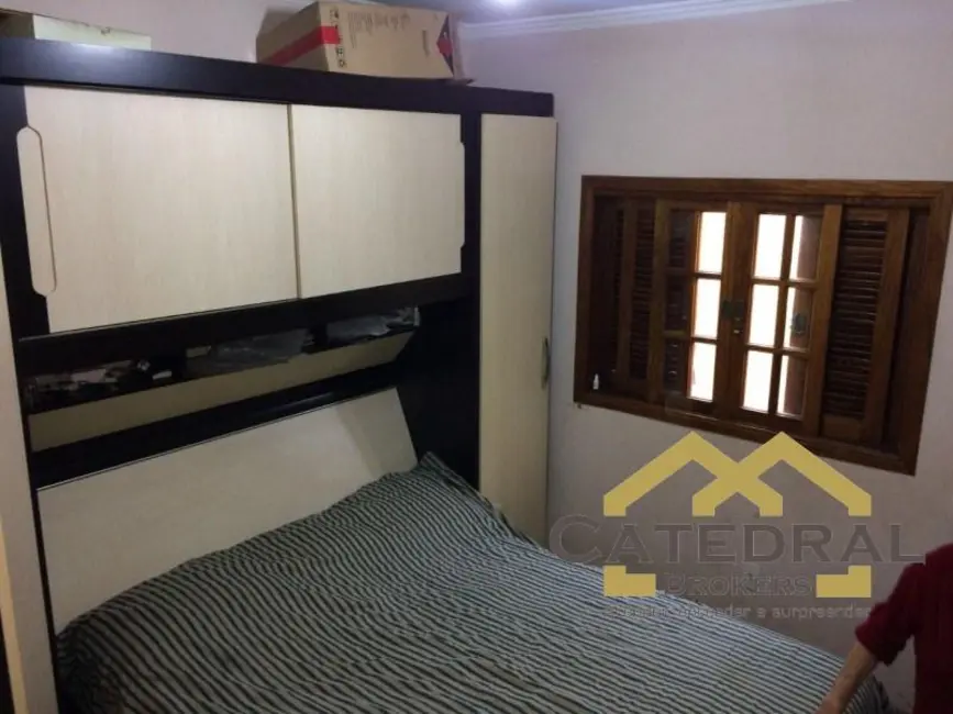 Sobrado com 3 quartos à venda, 180m2 em Anhangabaú, Jundiai - SP - imagem 9 Foto 9 de Sobrado com 3 quartos à venda, 180m2 em Anhangabaú, Jundiai - SP