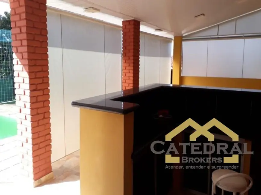 Chácara com 4 quartos à venda, 200m2 em Caxambu, Jundiai - SP - imagem 4 Foto 4 de Chácara com 4 quartos à venda, 200m2 em Caxambu, Jundiai - SP