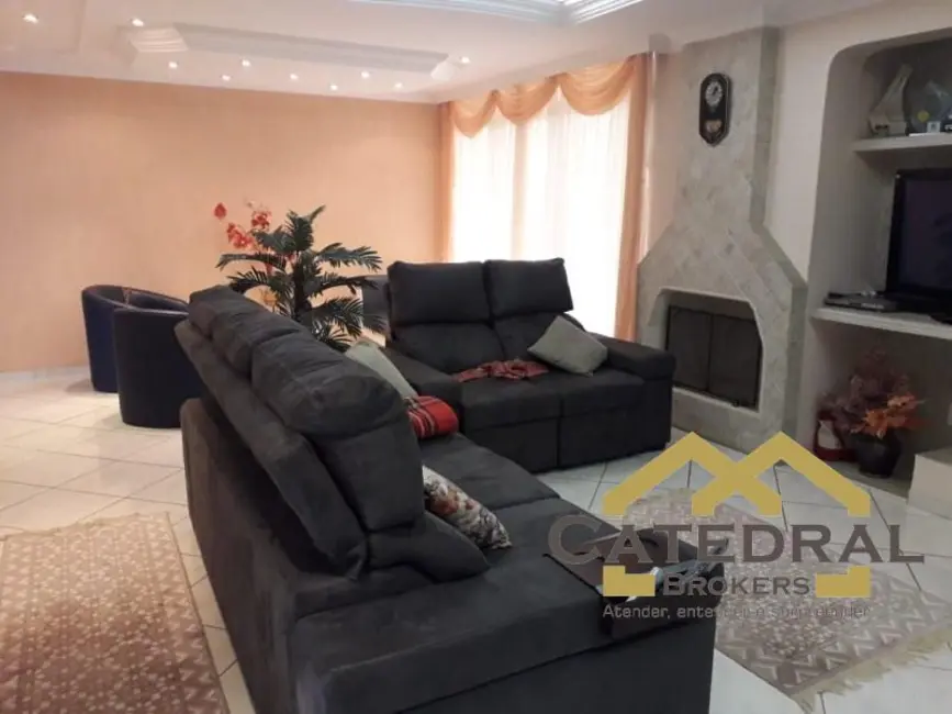 Chácara com 4 quartos à venda, 200m2 em Caxambu, Jundiai - SP - imagem 1 Foto 1 de Chácara com 4 quartos à venda, 200m2 em Caxambu, Jundiai - SP