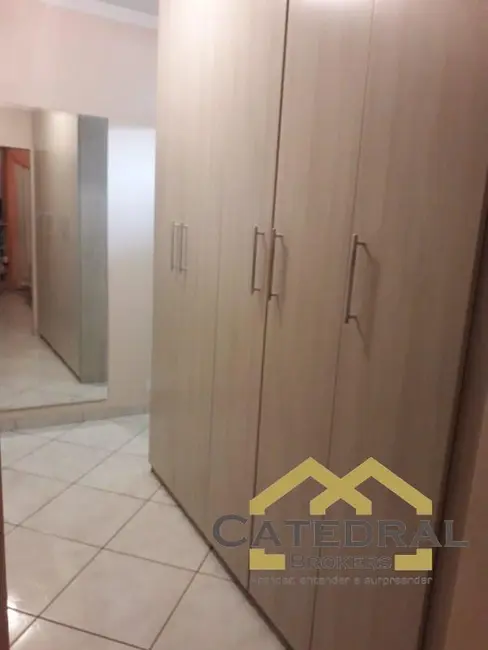 Chácara com 4 quartos à venda, 200m2 em Caxambu, Jundiai - SP - imagem 9 Foto 9 de Chácara com 4 quartos à venda, 200m2 em Caxambu, Jundiai - SP