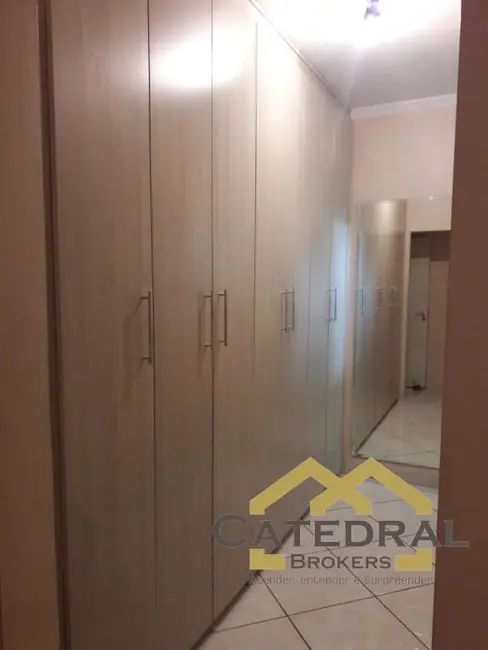 Chácara com 4 quartos à venda, 200m2 em Caxambu, Jundiai - SP - imagem 8 Foto 8 de Chácara com 4 quartos à venda, 200m2 em Caxambu, Jundiai - SP