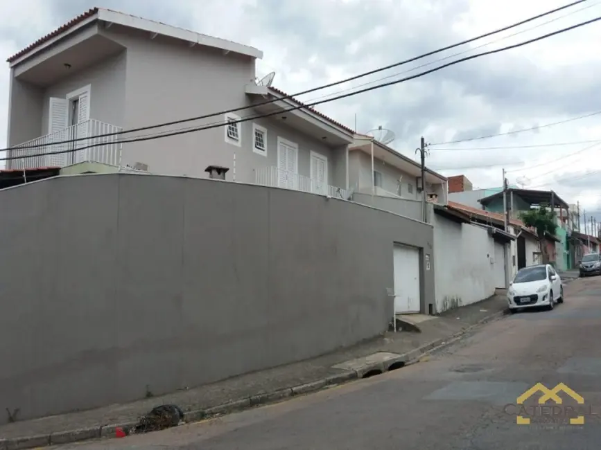 Casa com 3 quartos à venda, 169m2 em Parque Centenário, Jundiai - SP - imagem 1 Foto 1 de Casa com 3 quartos à venda, 169m2 em Parque Centenário, Jundiai - SP