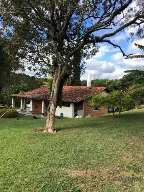 Foto 4 de Chácara com 3 quartos à venda, 250m2 em Cabreuva - SP