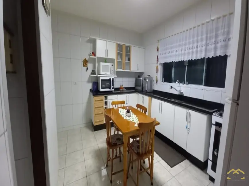 Foto 3 de Sobrado com 3 quartos à venda, 239m2 em Jundiai - SP