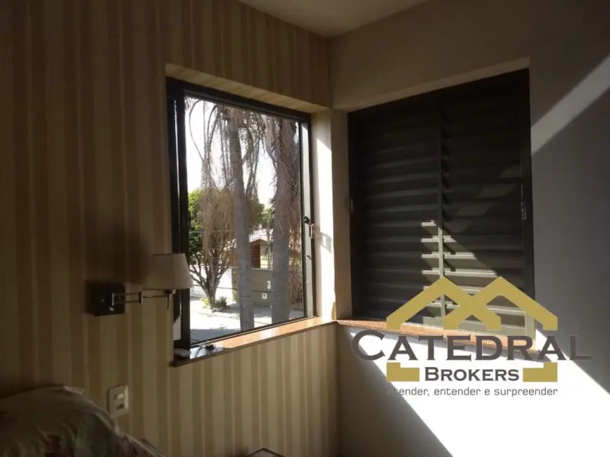 Sobrado com 3 quartos à venda, 233m2 em Retiro, Jundiai - SP - imagem 8 Foto 8 de Sobrado com 3 quartos à venda, 233m2 em Retiro, Jundiai - SP