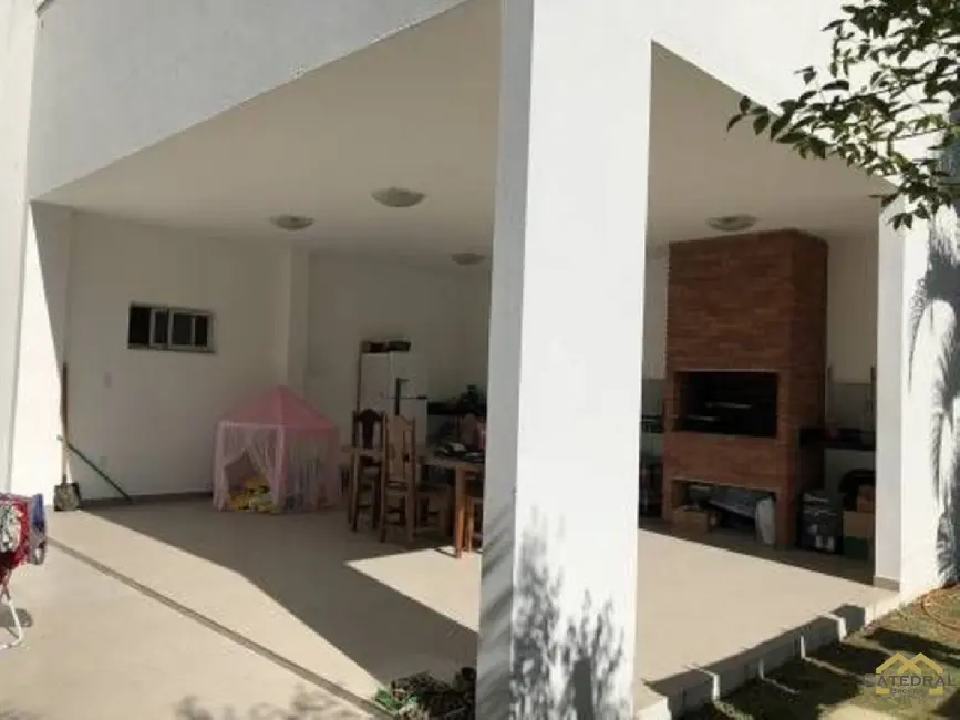 Sobrado com 7 quartos à venda e para alugar, 550m2 em Vila Alvorada, Jundiai - SP - imagem 5 Foto 5 de Sobrado com 7 quartos à venda e para alugar, 550m2 em Vila Alvorada, Jundiai - SP