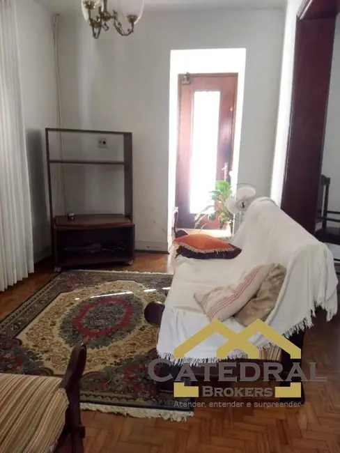 Sobrado com 3 quartos à venda e para alugar, 234m2 em Centro, Jundiai - SP - imagem 6 Foto 6 de Sobrado com 3 quartos à venda e para alugar, 234m2 em Centro, Jundiai - SP