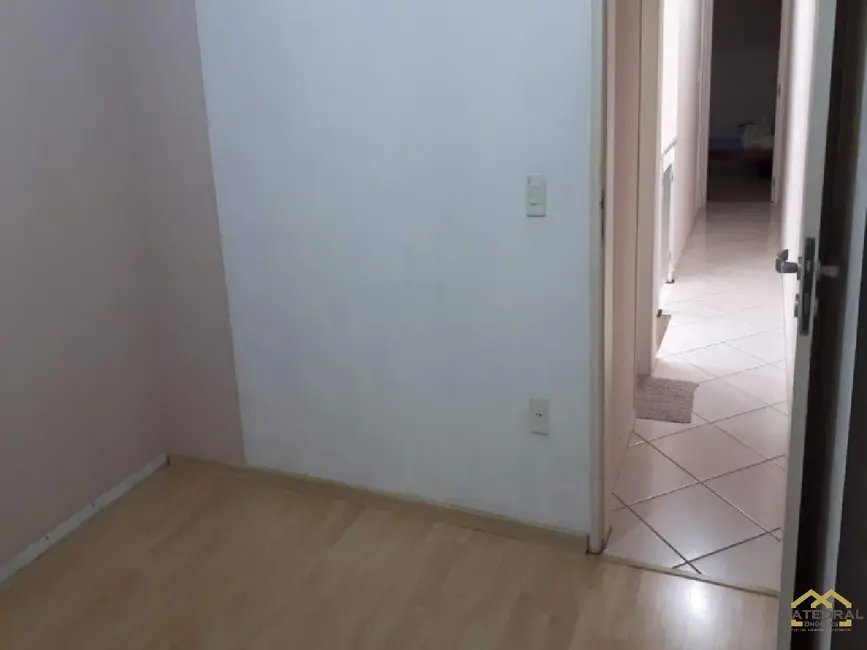 Sobrado com 3 quartos à venda, 240m2 em Colônia, Jundiai - SP - imagem 7 Foto 7 de Sobrado com 3 quartos à venda, 240m2 em Colônia, Jundiai - SP