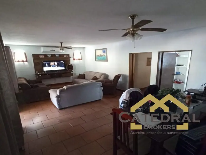 Foto 2 de Sobrado com 3 quartos à venda, 228m2 em Vila Aparecida, Jundiai - SP
