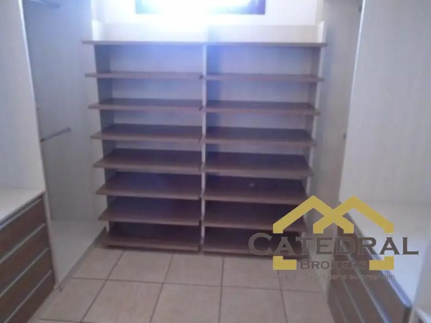 Foto 8 de Sobrado com 3 quartos à venda, 300m2 em Itupeva - SP