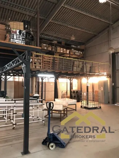 Armazém / Galpão à venda, 1000m2 em Recanto Quarto Centenário, Jundiai - SP - imagem 6 Foto 6 de Armazém / Galpão à venda, 1000m2 em Recanto Quarto Centenário, Jundiai - SP