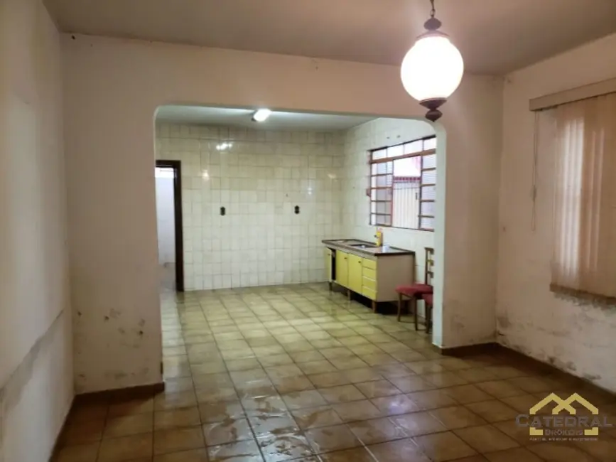 Foto 2 de Casa com 2 quartos à venda, 112m2 em Vila Vianelo, Jundiai - SP