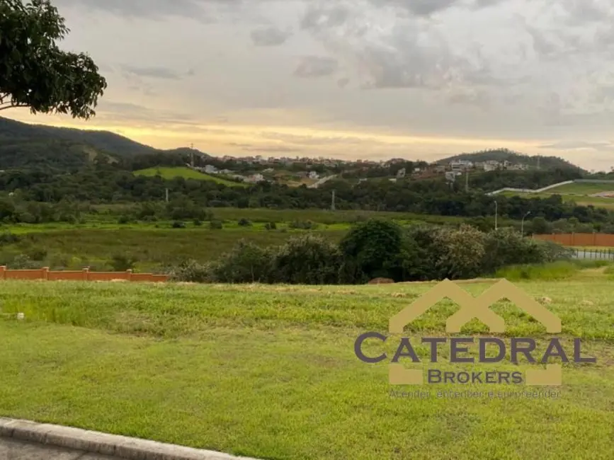 Foto 2 de Terreno / Lote à venda, 458m2 em Jundiai - SP