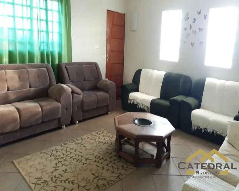 Foto 9 de Chácara com 3 quartos à venda, 250m2 em Outeiro das Paineiras (Botujuru), Campo Limpo Paulista - SP