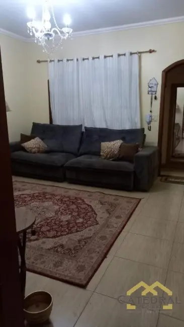 Foto 4 de Casa com 3 quartos à venda, 174m2 em Jarinu - SP