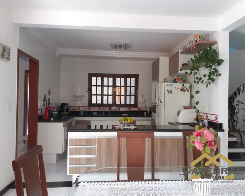 Foto 2 de Casa de Condomínio com 3 quartos à venda, 300m2 em Moinho, Campo Limpo Paulista - SP