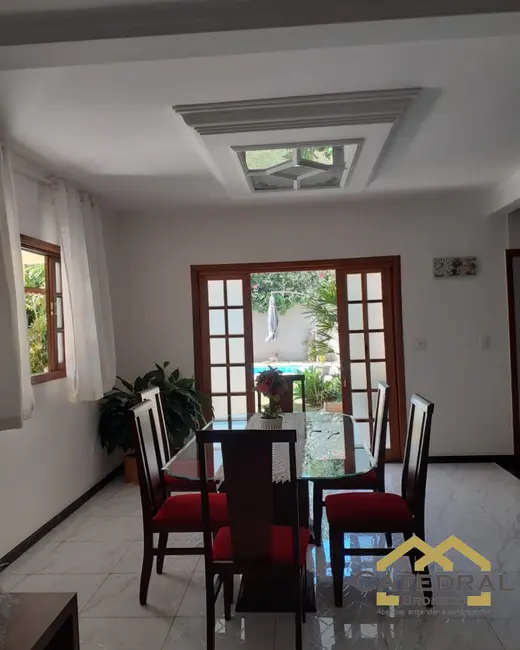 Foto 4 de Casa de Condomínio com 3 quartos à venda, 300m2 em Moinho, Campo Limpo Paulista - SP