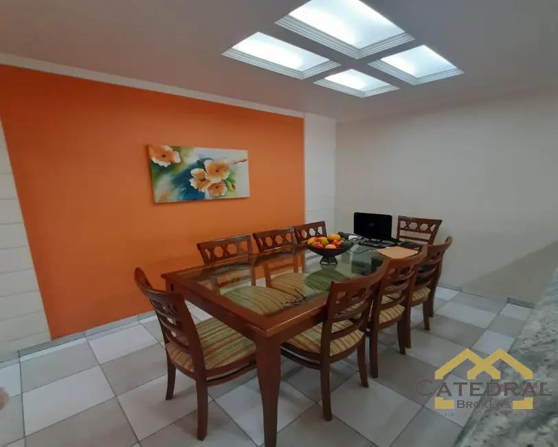 Sobrado com 3 quartos à venda, 289m2 em Vila Esperança, Jundiai - SP - imagem 5 Foto 5 de Sobrado com 3 quartos à venda, 289m2 em Vila Esperança, Jundiai - SP