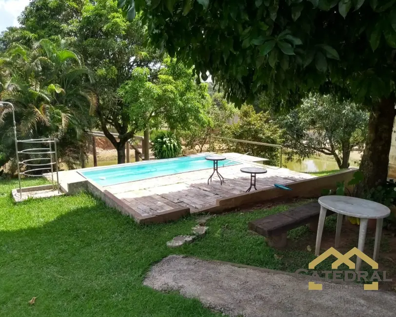 Chácara com 3 quartos à venda, 650m2 em Chácara São Francisco, Jundiai - SP - imagem 3 Foto 3 de Chácara com 3 quartos à venda, 650m2 em Chácara São Francisco, Jundiai - SP