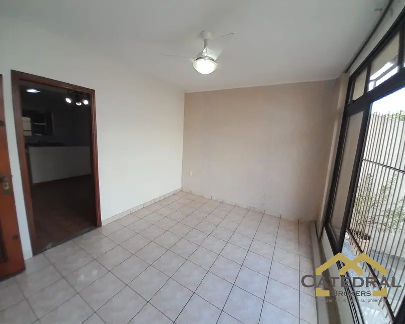 Foto 2 de Casa com 2 quartos à venda, 320m2 em Vila Bandeirantes, Jundiai - SP
