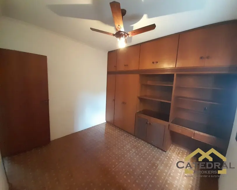 Foto 8 de Casa com 2 quartos à venda, 320m2 em Vila Bandeirantes, Jundiai - SP