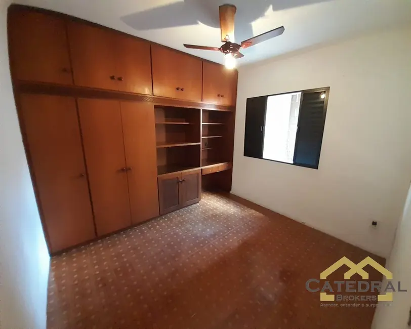 Foto 9 de Casa com 2 quartos à venda, 320m2 em Vila Bandeirantes, Jundiai - SP