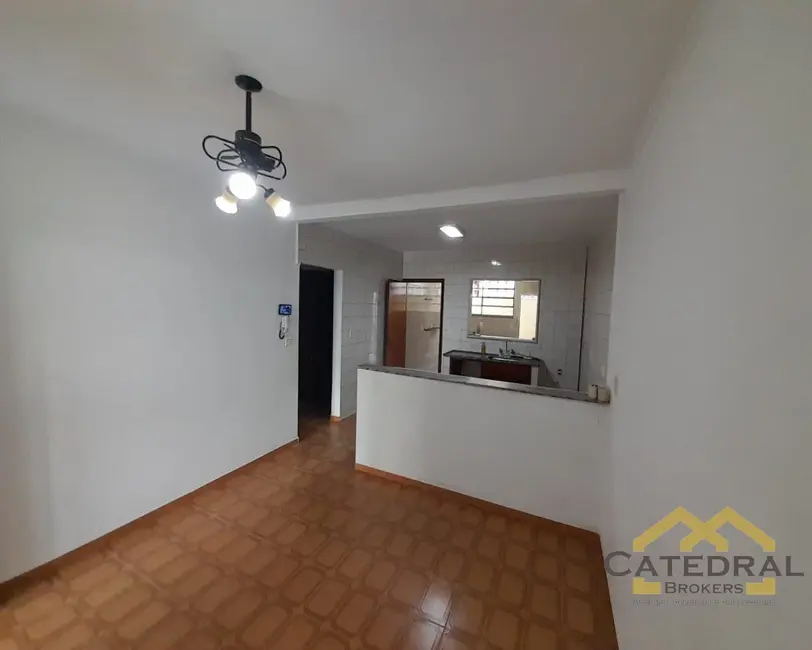 Foto 4 de Casa com 2 quartos à venda, 320m2 em Vila Bandeirantes, Jundiai - SP