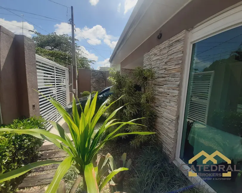 Foto 3 de Sala Comercial à venda, 150m2 em Jardim Cica, Jundiai - SP