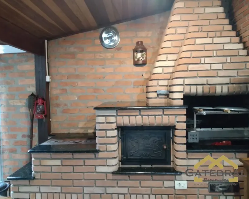 Foto 2 de Chácara com 2 quartos à venda, 212m2 em Chácaras São Guido, Varzea Paulista - SP