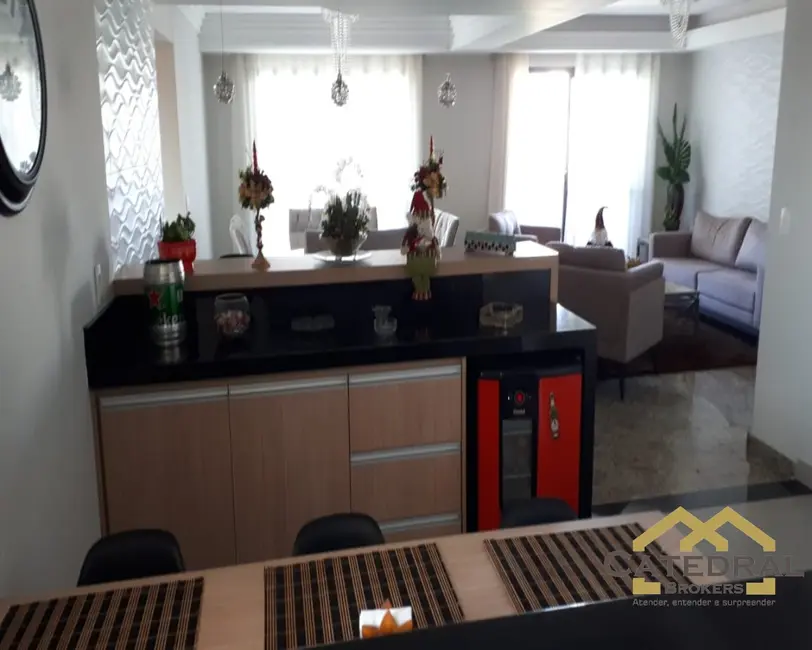 Foto 7 de Apartamento com 4 quartos à venda, 198m2 em Vila Vianelo, Jundiai - SP