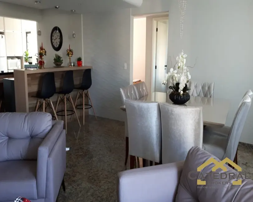 Foto 4 de Apartamento com 4 quartos à venda, 198m2 em Vila Vianelo, Jundiai - SP