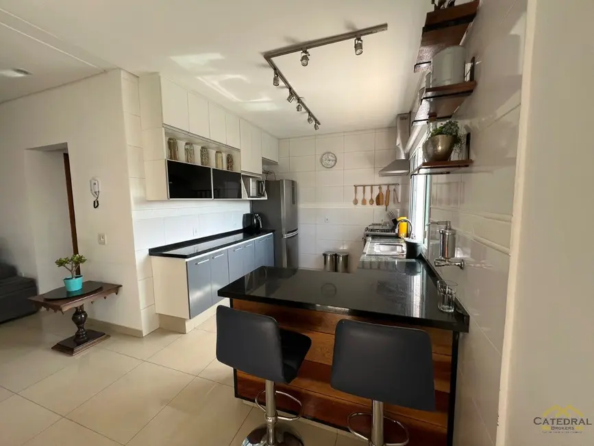 Foto 4 de Casa com 3 quartos para alugar, 207m2 em Retiro, Jundiai - SP