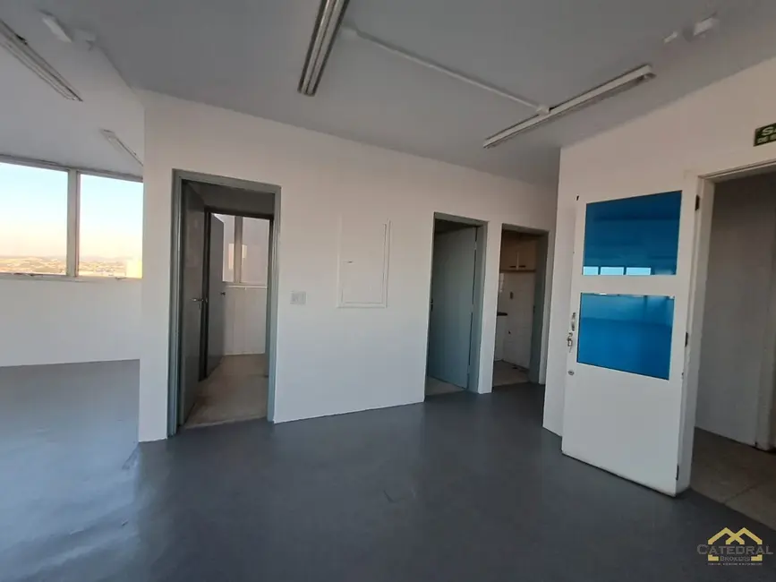 Sala Comercial para alugar, 147m2 em Centro, Jundiai - SP - imagem 5 Foto 5 de Sala Comercial para alugar, 147m2 em Centro, Jundiai - SP