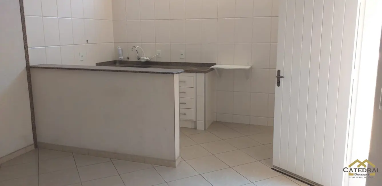 Foto 2 de Casa com 2 quartos à venda, 138m2 em Vila Progresso, Jundiai - SP