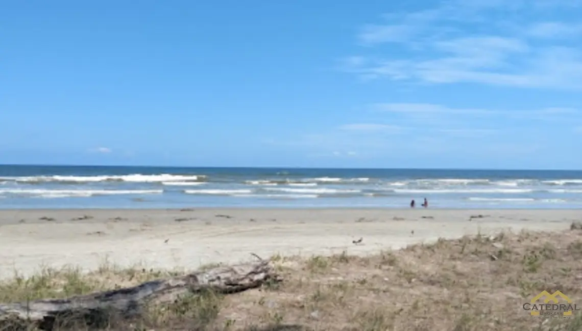 Foto 3 de Terreno / Lote à venda, 360m2 em Ilha Comprida - SP