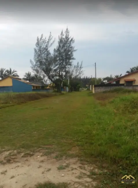 Foto 1 de Terreno / Lote à venda, 360m2 em Ilha Comprida - SP