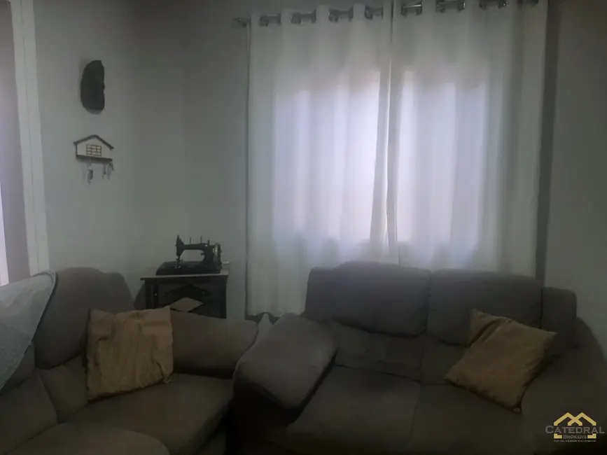 Casa com 4 quartos à venda, 166m2 em Colônia, Jundiai - SP - imagem 4 Foto 4 de Casa com 4 quartos à venda, 166m2 em Colônia, Jundiai - SP