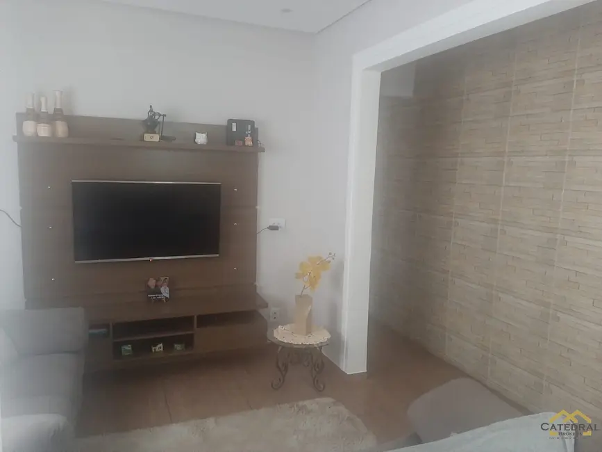 Casa com 4 quartos à venda, 166m2 em Colônia, Jundiai - SP - imagem 3 Foto 3 de Casa com 4 quartos à venda, 166m2 em Colônia, Jundiai - SP