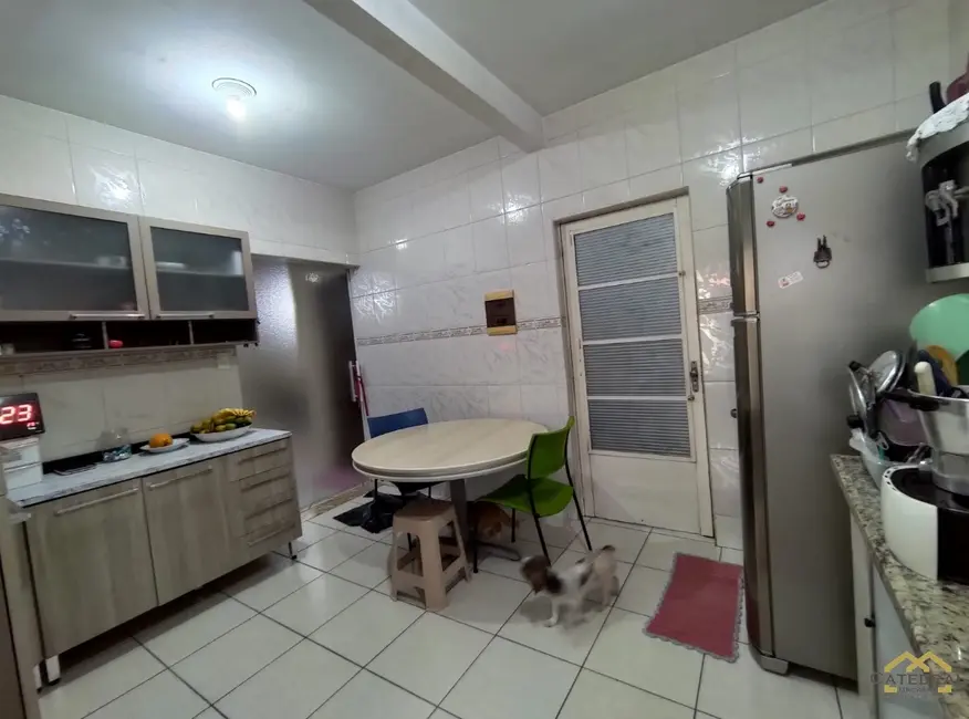 Foto 6 de Casa com 4 quartos à venda, 141m2 em Parque Residencial Eloy Chaves, Jundiai - SP