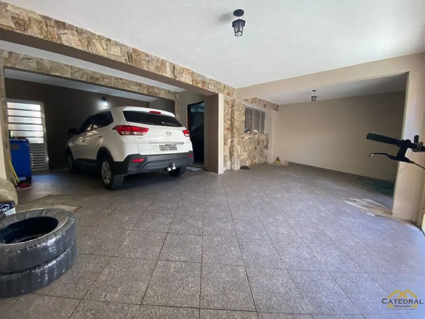 Foto 2 de Sobrado com 3 quartos à venda, 320m2 em Vila Aparecida, Jundiai - SP