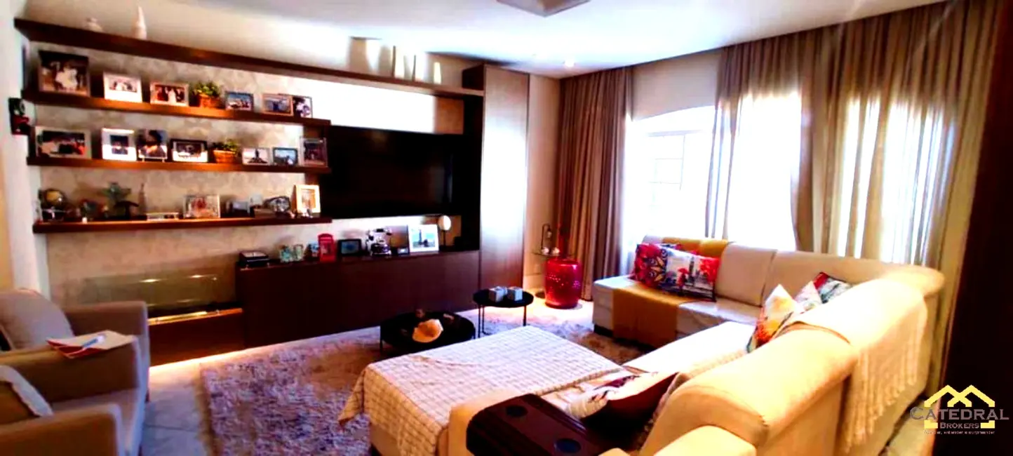 Foto 5 de Casa com 4 quartos à venda, 223m2 em Vila Comercial, Jundiai - SP